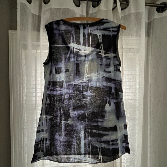 Simply Vera Vera Wang Light Sheer Tank Top - Picture 2 of 6